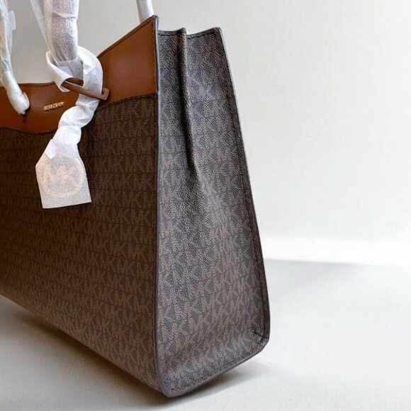 NWT Michael Kors Large Tote - Picture 10 of 14